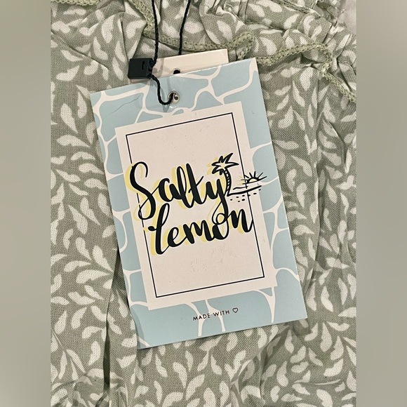 Salty Lemon Crop Top- Size Small- New with Tags - Picture 3 of 5